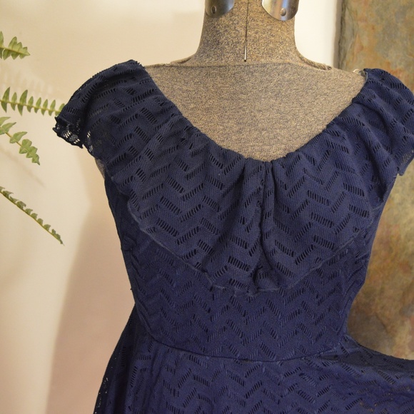 Sz 5 Navy skater dress by Sequin Hearts - Picture 2 of 8